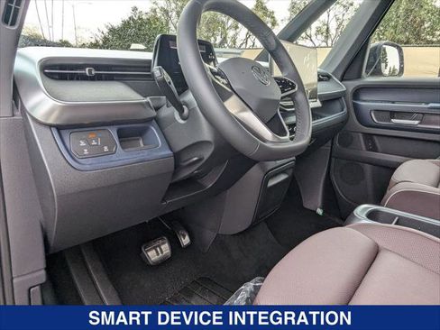 New 2025 Volkswagen ID. Buzz Pro S image 12