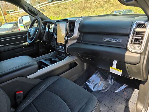 New 2026 RAM 2500 Big Horn AWD/4WD image 25