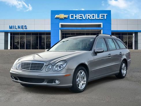 Used 2006 Mercedes-Benz E 350 4MATIC Wagon image 2