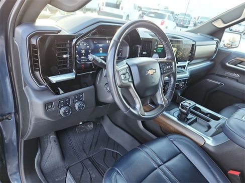 Certified 2022 Chevrolet Silverado 1500 High Country w/ Z71 Off-Road Package image 10