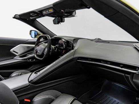 Used 2021 Chevrolet Corvette Stingray Premium Cpe w/ Z51 Performance Package RWD image 52