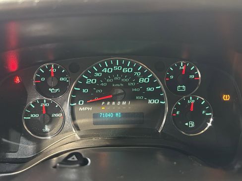 Used 2017 Chevrolet Express 2500 image 20