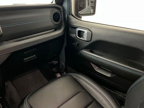 Used 2024 Jeep Wrangler Unlimited Rubicon 4xe w/ Convenience Group image 11