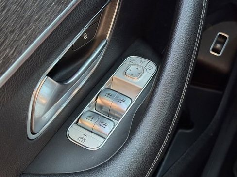 Used 2022 Mercedes-Benz GLE 350 4MATIC image 26