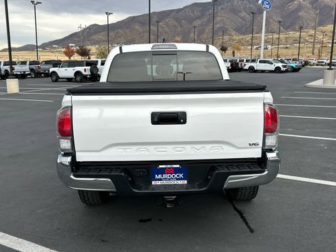Used 2023 Toyota Tacoma TRD Off-Road image 10