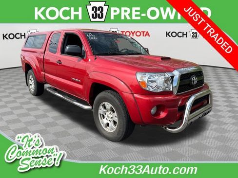Used 2011 Toyota Tacoma 4x4 Access Cab V6 w/ TRD Off-Road Pkg image 1