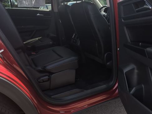 Used 2019 Volkswagen Atlas SEL R-Line AWD/4WD image 6