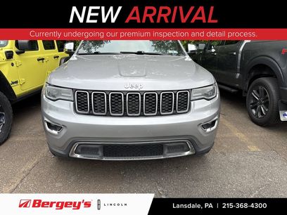 Used 2017 Jeep Grand Cherokee Limited w/ Luxury Group II