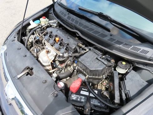 Used 2010 Honda Civic LX image 25