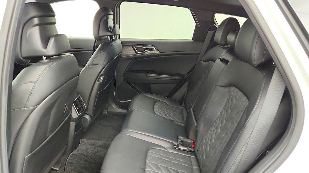 Used 2024 Kia Sportage X-Pro AWD/4WD image 19