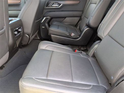 Used 2025 GMC Yukon Denali image 24