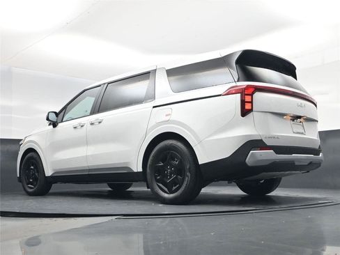 New 2026 Kia Carnival LX image 24