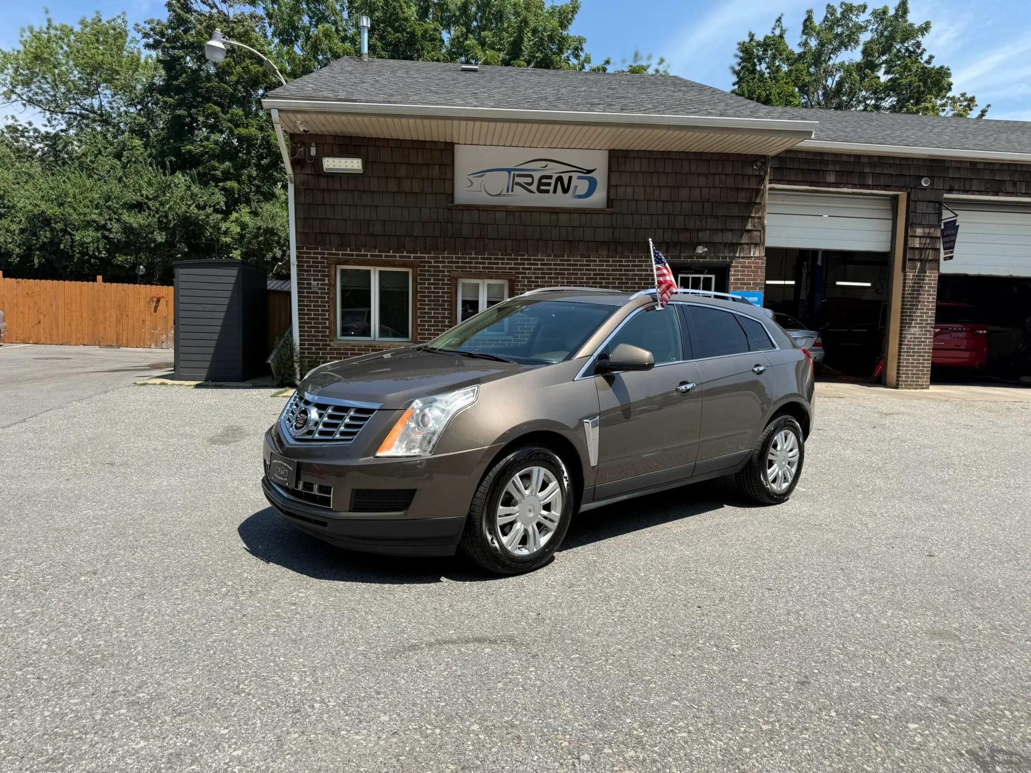 Used 2016 Cadillac SRX Luxury w/ Driver Awareness Package AWD/4WD image 3