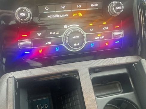 Used 2022 Lincoln Navigator L Reserve image 25