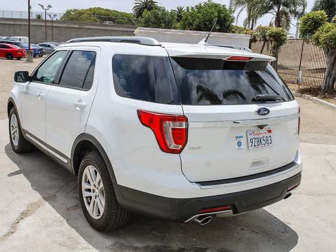Used 2018 Ford Explorer XLT w/ Equipment Group 201A AWD/4WD image 7