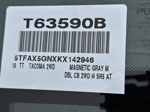 Used 2019 Toyota Tacoma SR w/ SR Convenience Package image 32