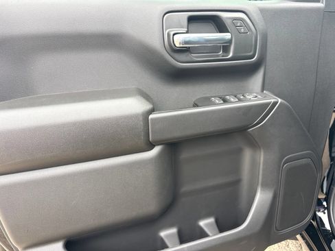 New 2026 Chevrolet Silverado 1500 Custom RWD image 9