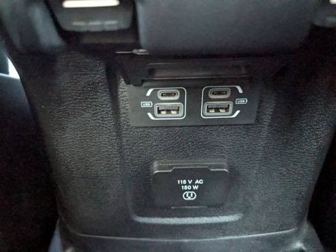 Used 2021 Jeep Wrangler Unlimited Rubicon AWD/4WD image 19