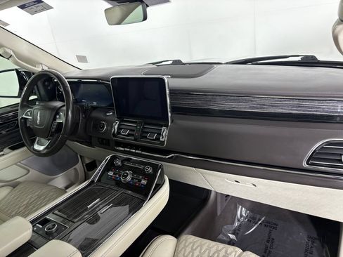 Used 2020 Lincoln Navigator L Black Label w/ Cargo Convenience Package AWD/4WD image 39