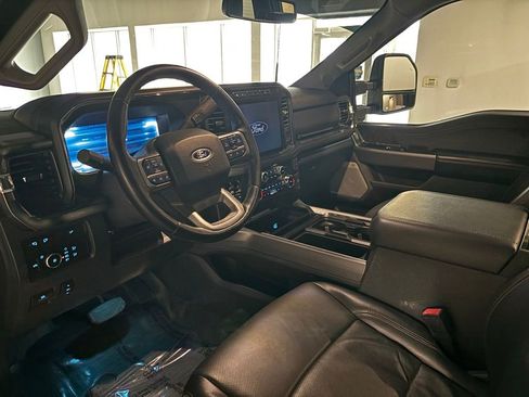 Used 2024 Ford F250 Lariat AWD/4WD image 9