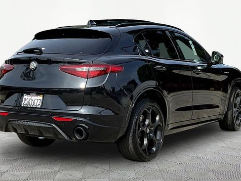Used 2023 Alfa Romeo Stelvio Veloce AWD/4WD image 6
