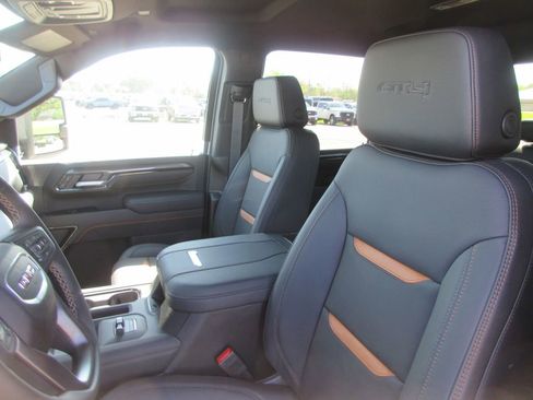 New 2026 GMC Sierra 2500 AT4 AWD/4WD image 12