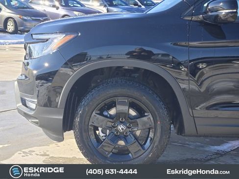 New 2026 Honda Ridgeline Black Edition image 5
