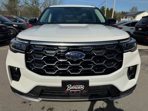 New 2026 Ford Explorer Platinum AWD/4WD image 2