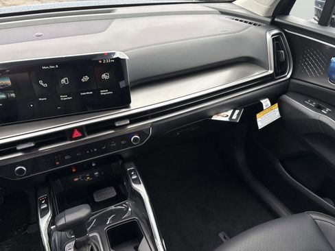 New 2026 Kia Sorento S w/ S Panoramic Sunroof Package image 14