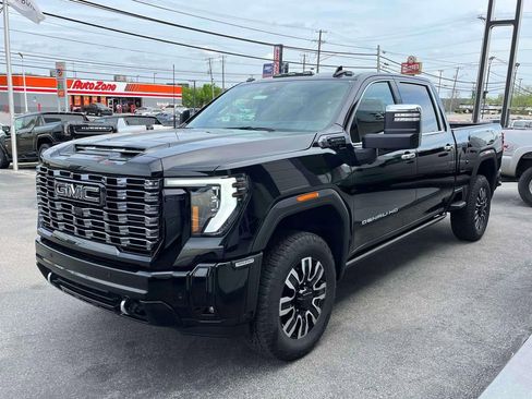 New 2026 GMC Sierra 3500 Denali Ultimate AWD/4WD image 7