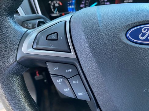 Used 2019 Ford Fusion SE image 57