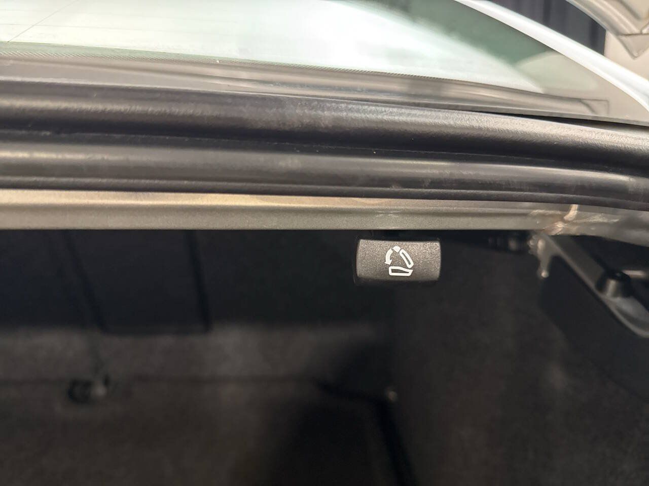 Used 2013 Volkswagen Jetta SE FWD image 23