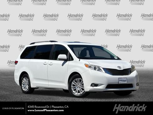 Used 2011 Toyota Sienna XLE FWD image 1