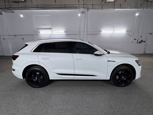 Used 2019 Audi e-tron Premium Plus w/ Cold Weather Package AWD/4WD image 12