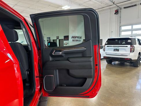 Used 2022 GMC Sierra 1500 Elevation w/ LPO, Elevation Black Package image 29