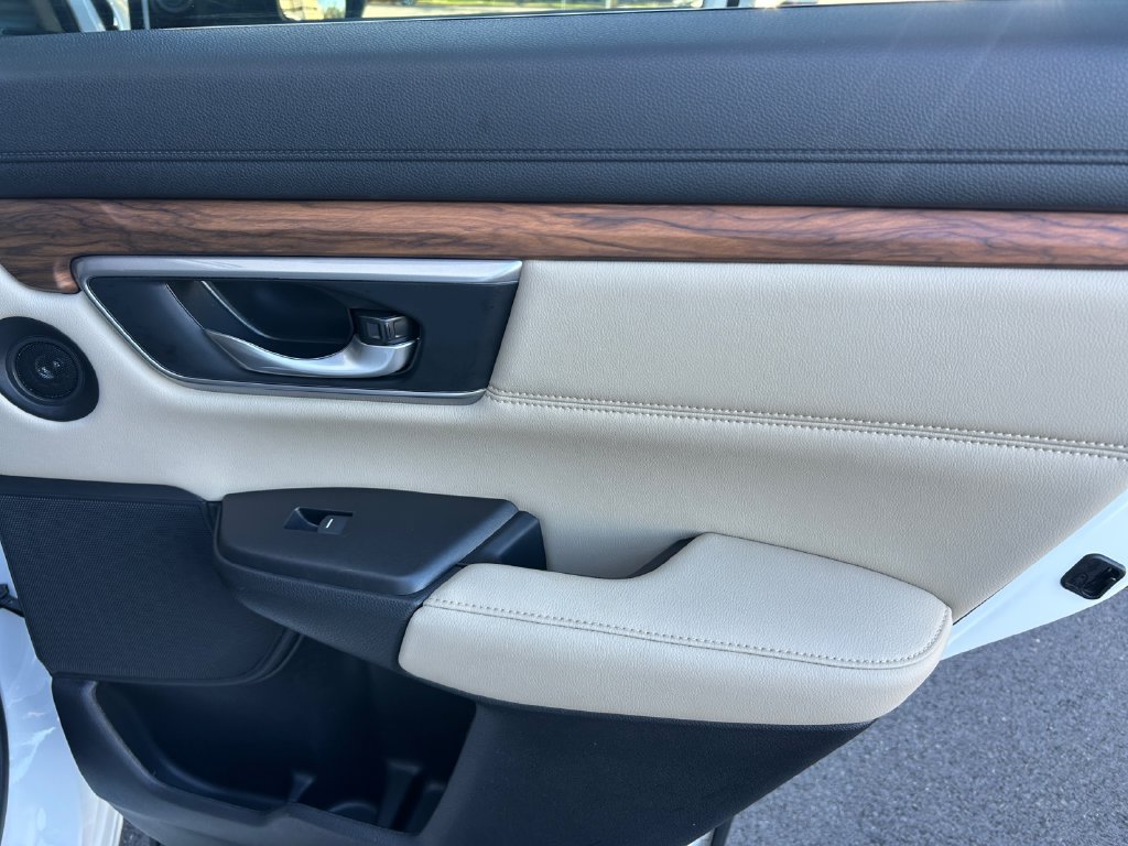 Used 2021 Honda CR-V Touring image 25