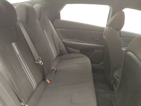Used 2025 Hyundai Elantra Sport FWD image 19