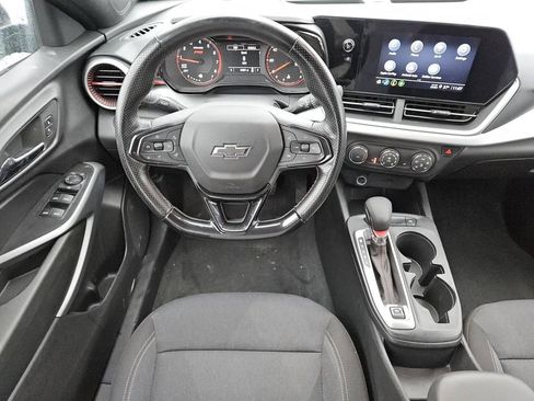 Certified 2024 Chevrolet Trax RS w/ Driver Confidence Package image 10