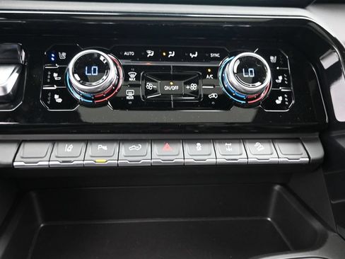 New 2026 GMC Sierra 2500 AT4X AWD/4WD image 20