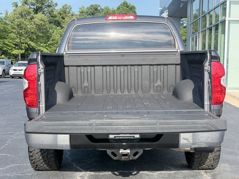Used 2021 Toyota Tundra SR5 w/ SR5 Upgrade Package AWD/4WD image 9