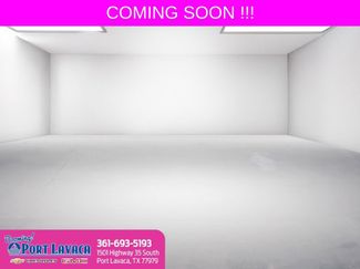 Used 2022 GMC Terrain SLE image 1