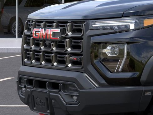New 2026 GMC Canyon AT4X w/ AT4X AEV Edition image 13