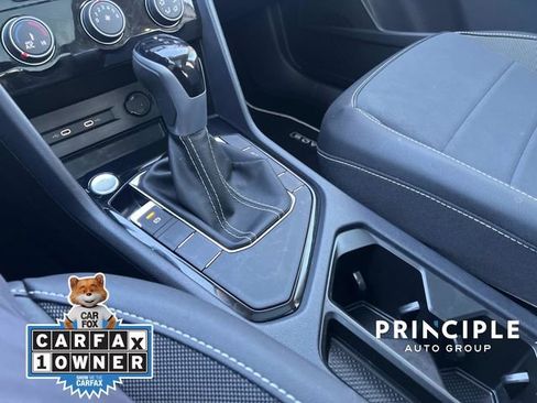 Certified 2023 Volkswagen Taos SE w/ Panoramic Sunroof Package image 27