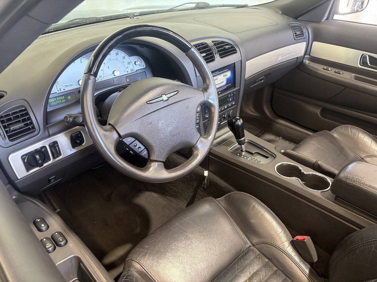 Used 2002 Ford Thunderbird RWD image 12