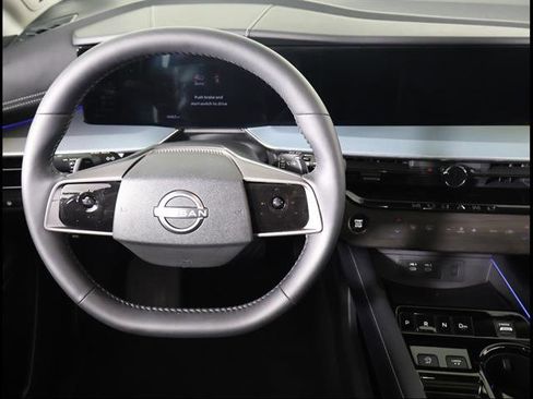 Used 2025 Nissan Murano SL AWD/4WD image 8