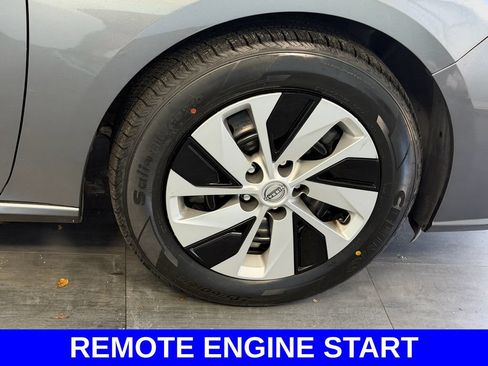 Used 2024 Nissan Altima 2.5 S FWD image 8