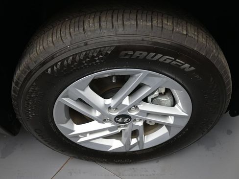 Certified 2025 Hyundai Tucson SE AWD/4WD image 13