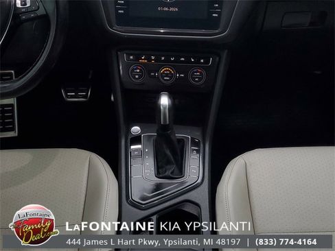 Used 2020 Volkswagen Tiguan SE R-Line image 26