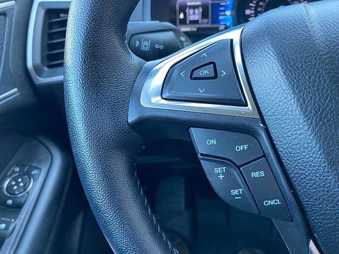 Used 2022 Ford Edge SEL w/ Convenience Package image 46