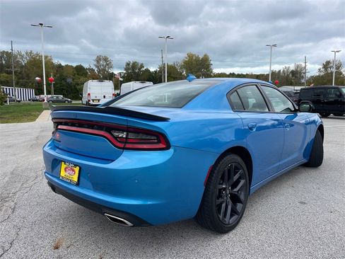 Used 2023 Dodge Charger SXT w/ Blacktop Package image 5